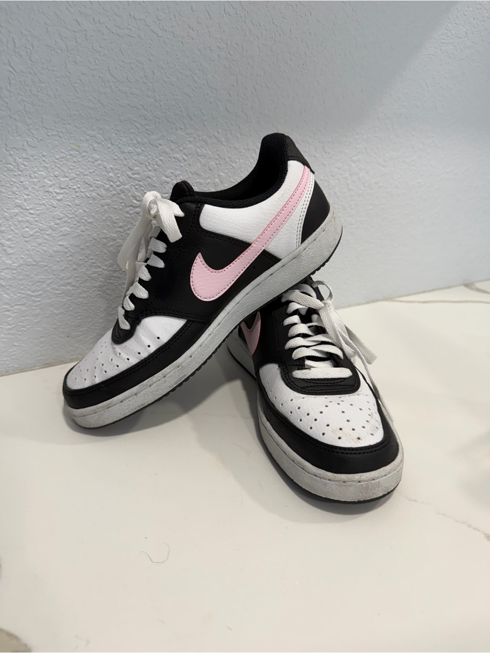 Nike Women’s Low-Top Sneakers - White, Black & Light Pink